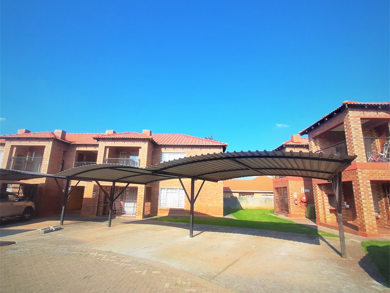 2 Bedroom Property for Sale in Waterval East North West